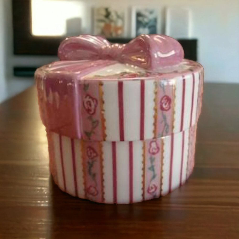 ARDLEIGH ELLIOT Vintage 1999 Music Box